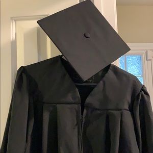 Masters cap and gown 5’6”- 5’8”